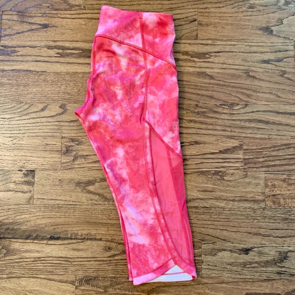 Lululemon EUC size 8 never dried